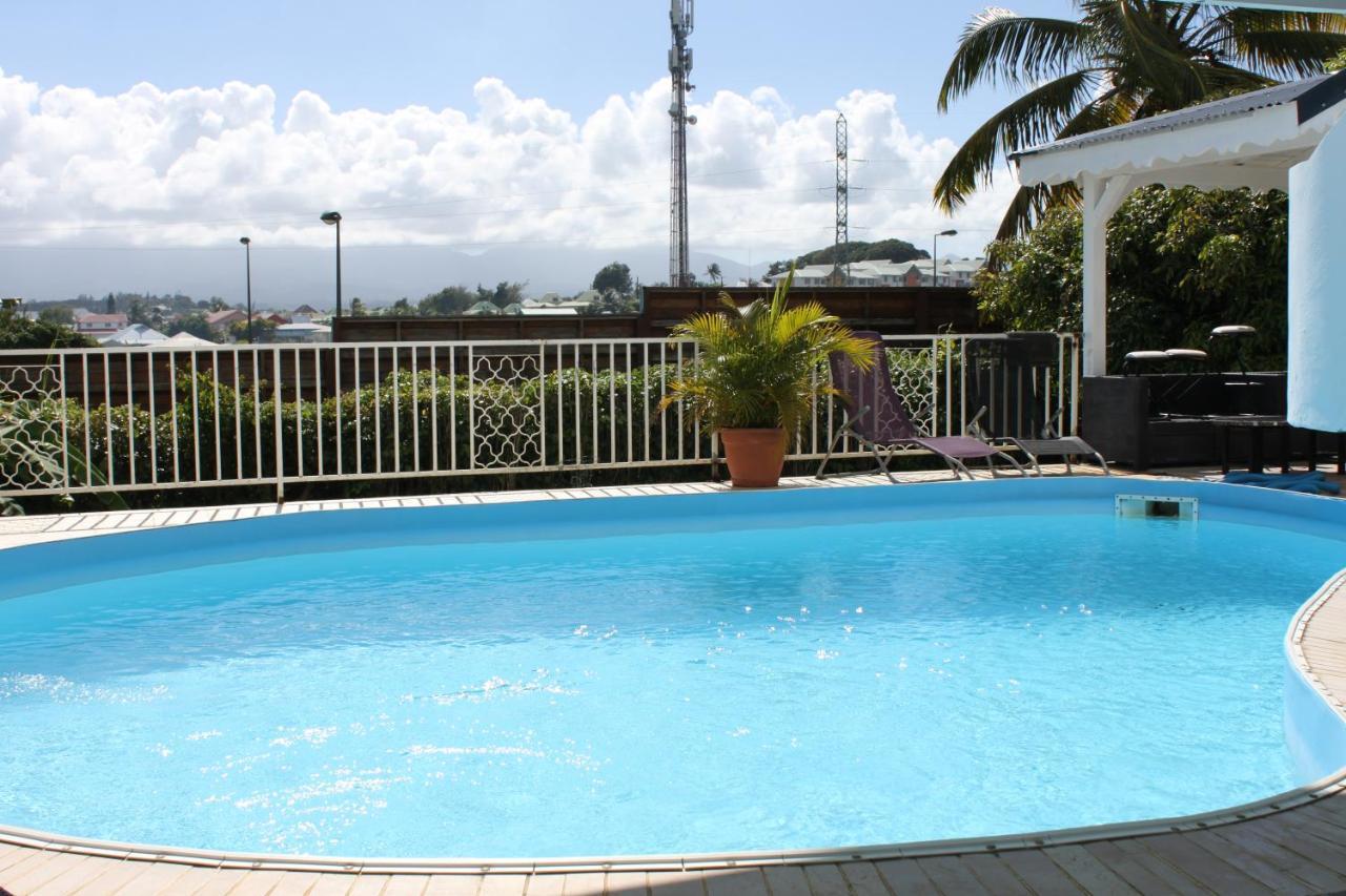 Lauraym 1 Hotel Baie-Mahault Luaran gambar