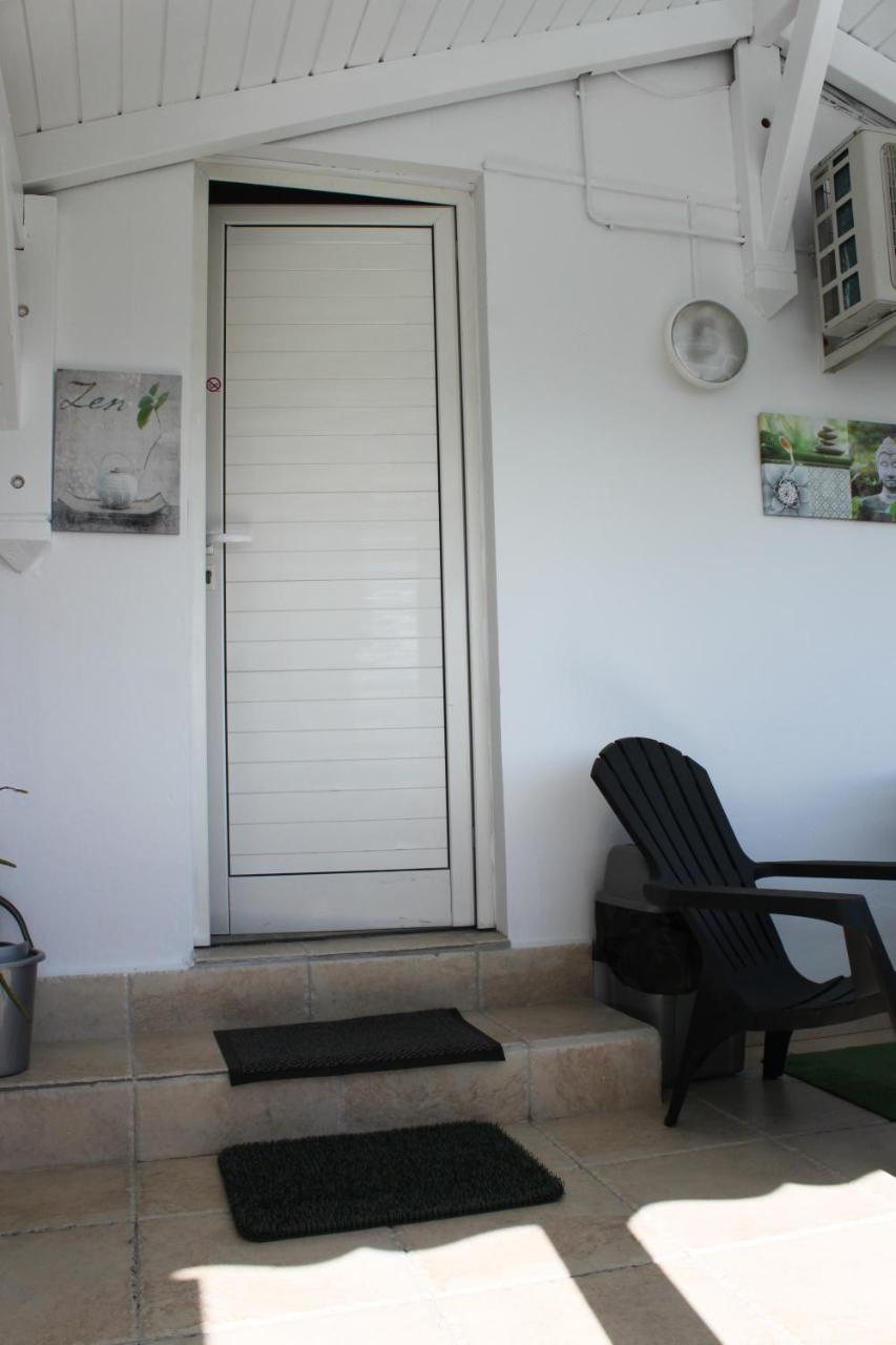 Lauraym 1 Hotel Baie-Mahault Luaran gambar